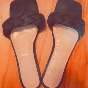 Like new womans dress shoes